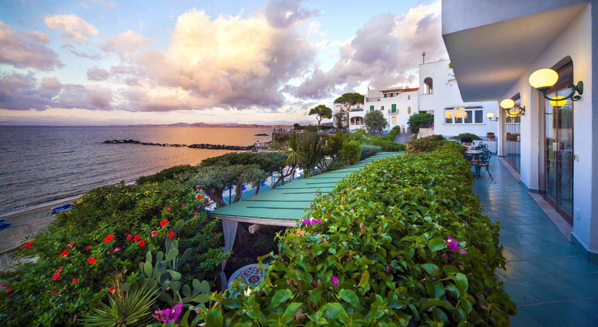 Hotel Ambasciatori Ischia Extérieur photo